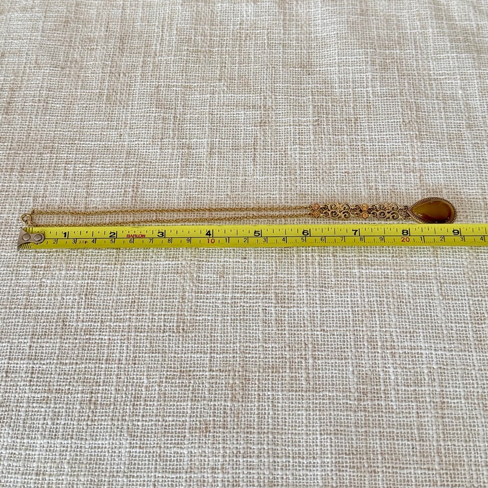 Vintage Gold-Tone Teardrop Pendant Necklace - Picture 11 of 11